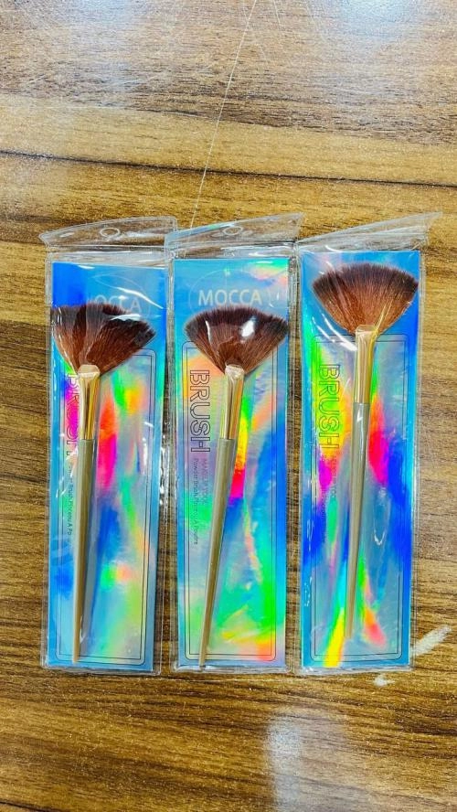 براش مویی مدل بادزنی Fan Brush